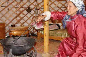 Olcha Dongak - the keeper of Kyzyl yurt-museum: Our ancestors lived to the age of 100 years